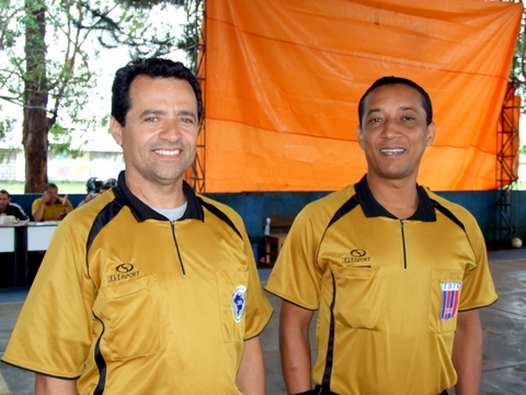 Dois &aacute;rbitros sangue bom, Ocimar Carvalho e Elieliton