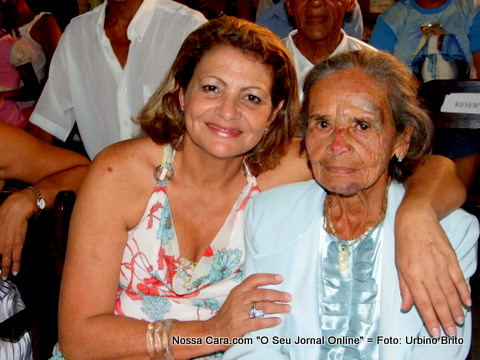 A grande amiga Lia Caires e a senhora Lindaura, mãe de Neone Cordeiro 