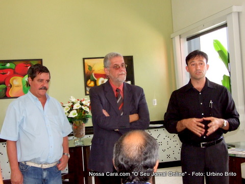 Da esq/direita Baltazar Lamim (8&ordf; Dires), Jorge Solla, (secret&aacute;rio de Sa&uacute;de do Estado), Mario Gontijo (secret&aacute;rio Municipal de Sa&uacute;de)