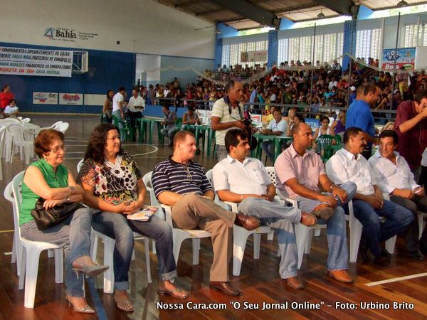 Da esq/direita Nevolanda Menezes, Ruthe Contadora, Galego do Regional, Valdiram Marques, Ubaldo Suzart, Am&oacute;s Bispo e Cherubino Jos&eacute; de Souza 