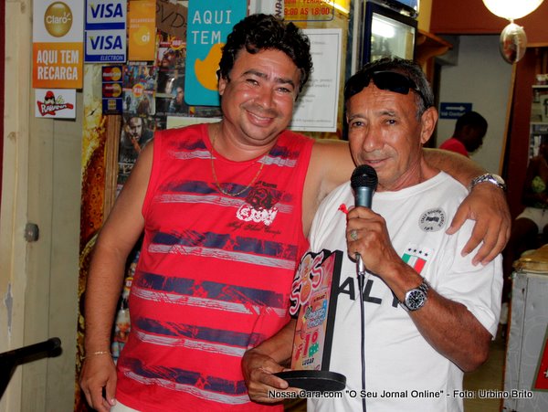 Hermito entrega 1&deg; lugar a Val Contador