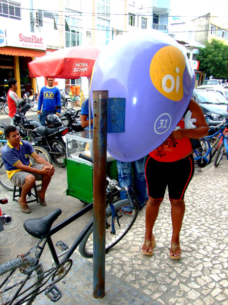 Em frente ao Sac na 5 de novembro tamb&eacute;m quebrado