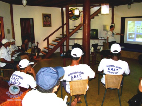 Apresenta&ccedil;&atilde;o para a comunidade de Trancoso, na APA Caraiva-Trancoso 