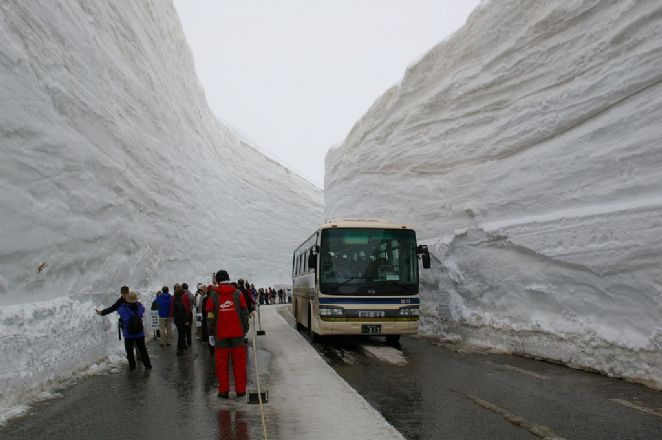 Quem nunca passou horas e horas dentro de um carro na estrada? Porm, h casos em que a grande diverso  a viagem e no o destino final - Foto: Tsuda
