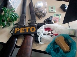 PMBA prende traficantes suspeitos de homic�dio postado no Whatsapp (Foto: Divulga��o/PM)
