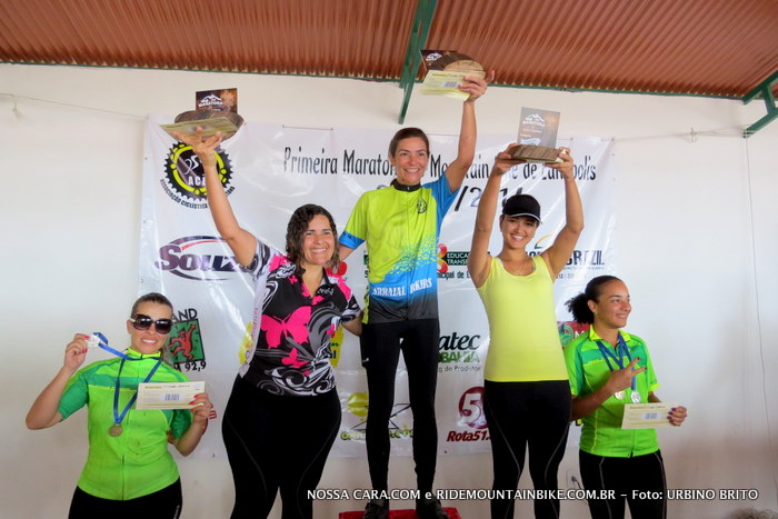 Da esq/direita Andr�ia, Carla, Ada Pires, Daiana e a ultima atleta infelizmente n�o temos o nome estas foras as campe�s da Categoria Feminino.