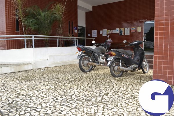 Dois homens tentam roubar motos apreendidas pela justi�a