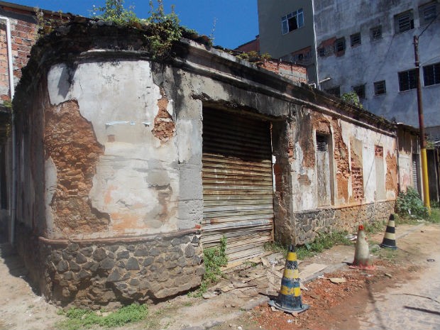 Casa onde viveu Carlos Marighella, no bairro de Nazar� (Foto: Henrique Mendes / G1)